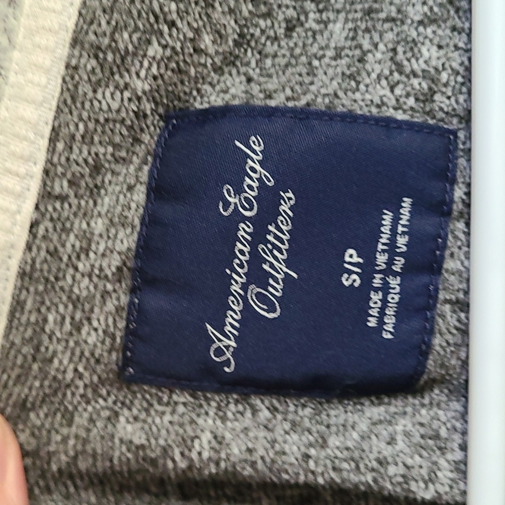 American Eagle full zip hoodie - Picture 3 of 3